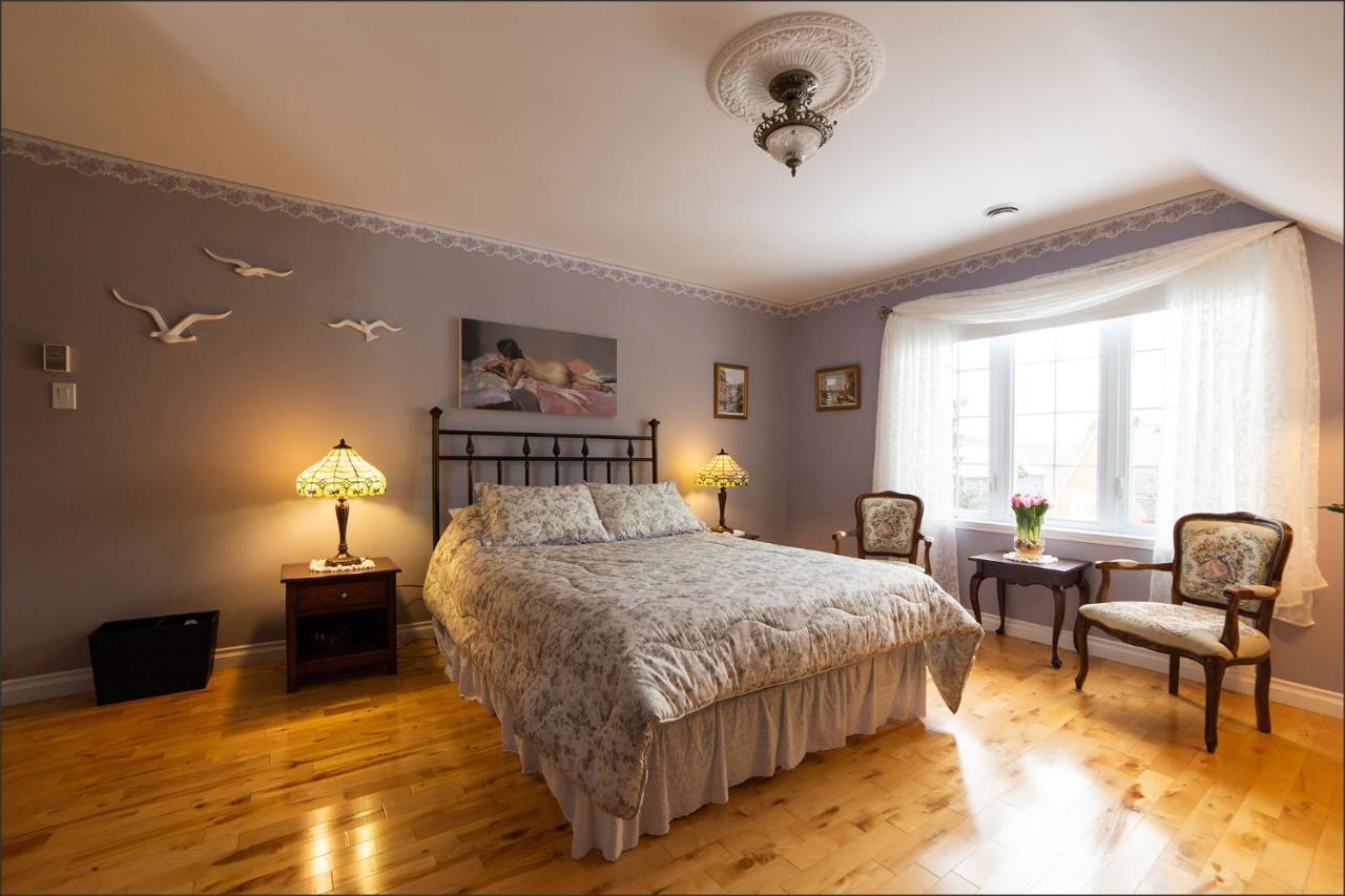 Au Coeur De Saint-Sauveur Bed & Breakfast エクステリア 写真