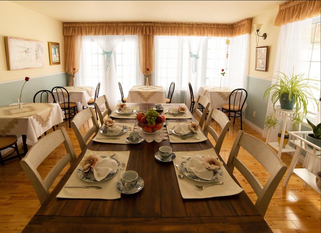 Au Coeur De Saint-Sauveur Bed & Breakfast エクステリア 写真