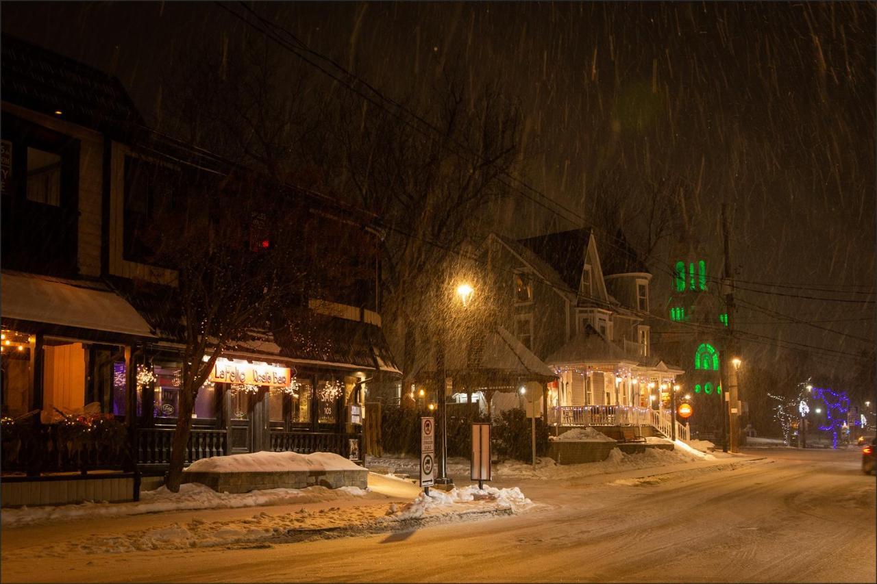 Au Coeur De Saint-Sauveur Bed & Breakfast エクステリア 写真